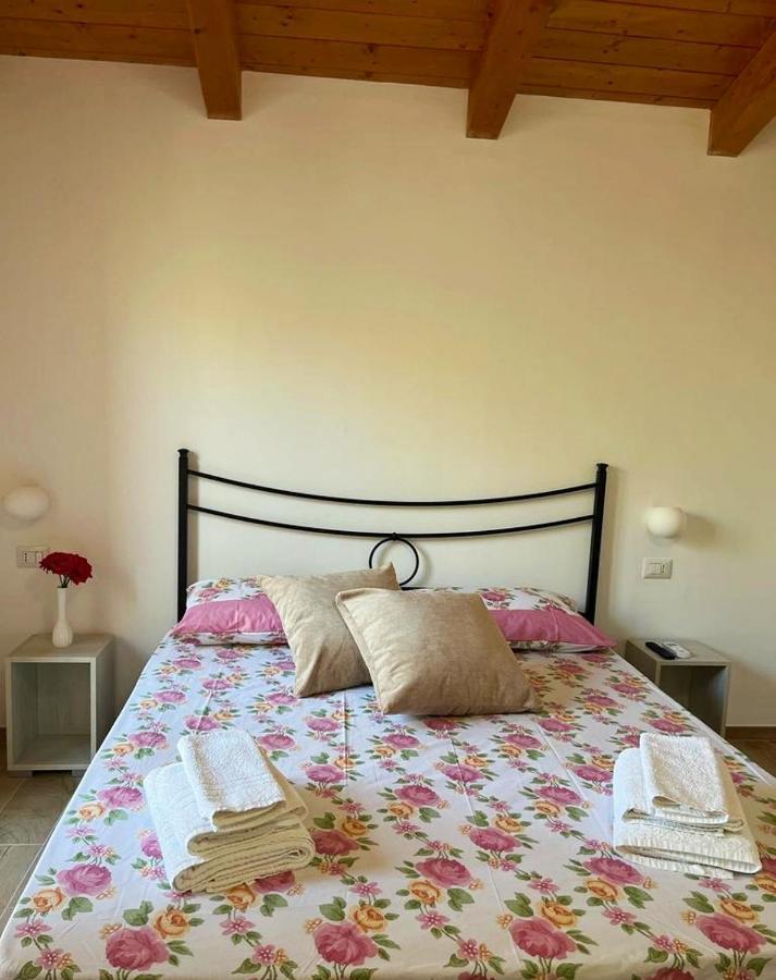 Case Vacanze La Quercia Marina di Camerota Eksteriør bilde