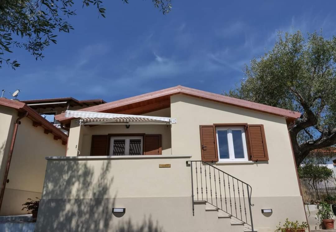 Case Vacanze La Quercia Marina di Camerota Eksteriør bilde